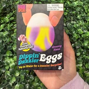 Dippin' Dazzler Eggs - Color Changing Egg NeeDoh